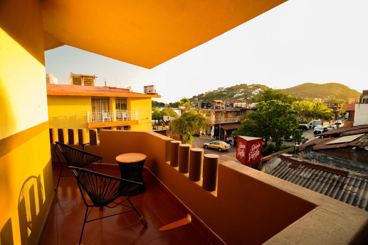 Hotel Casa Arena Zihuatanejo Exterior photo